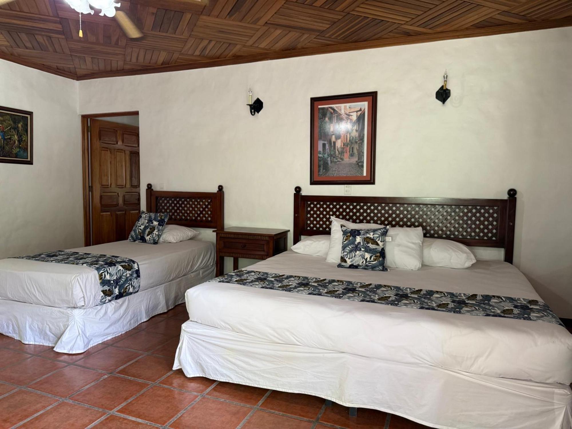 Rio Perlas Thermal & Hotel