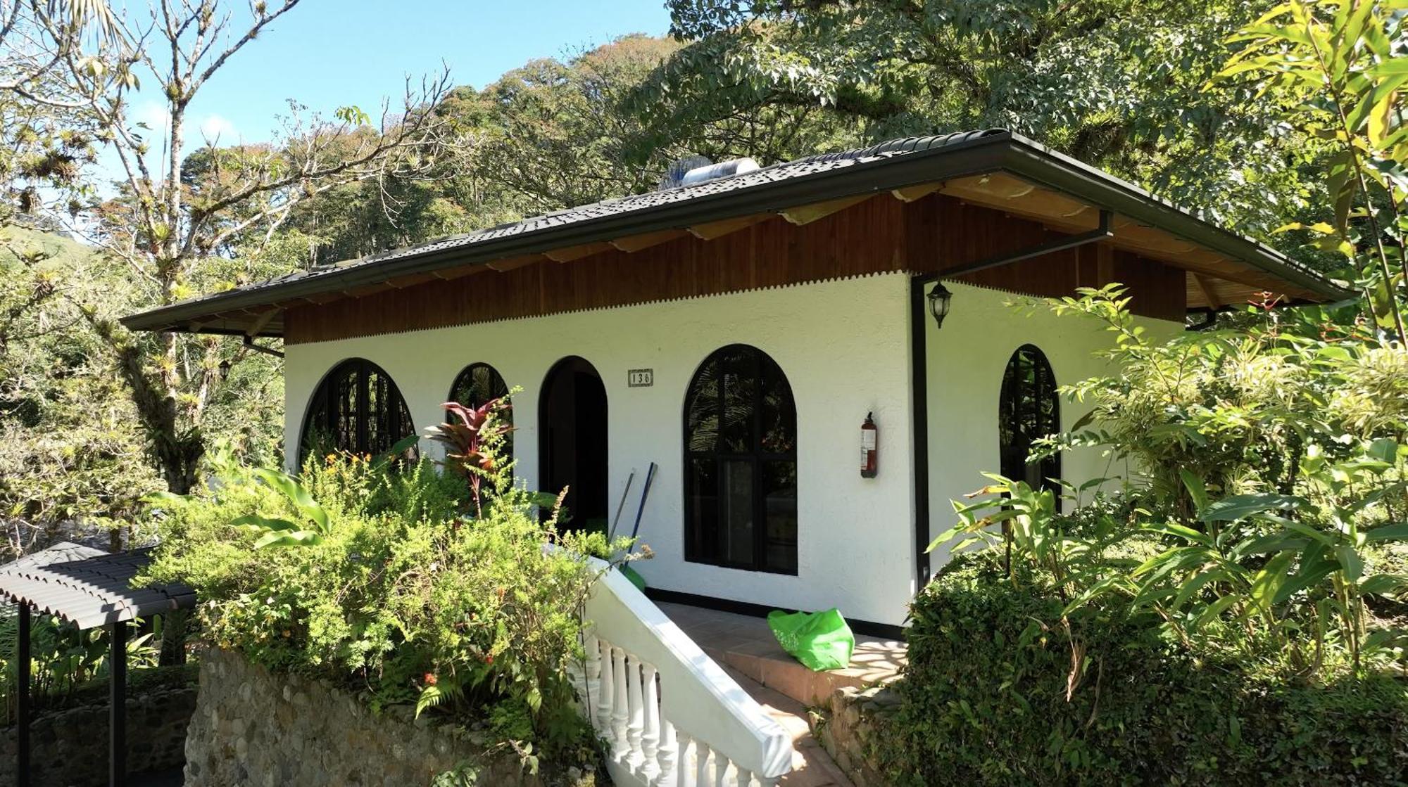 Rio Perlas Thermal & Cartago