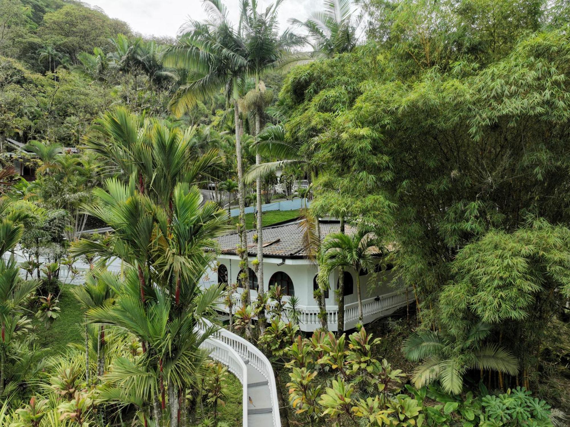 Rio Perlas Thermal & Cartago
